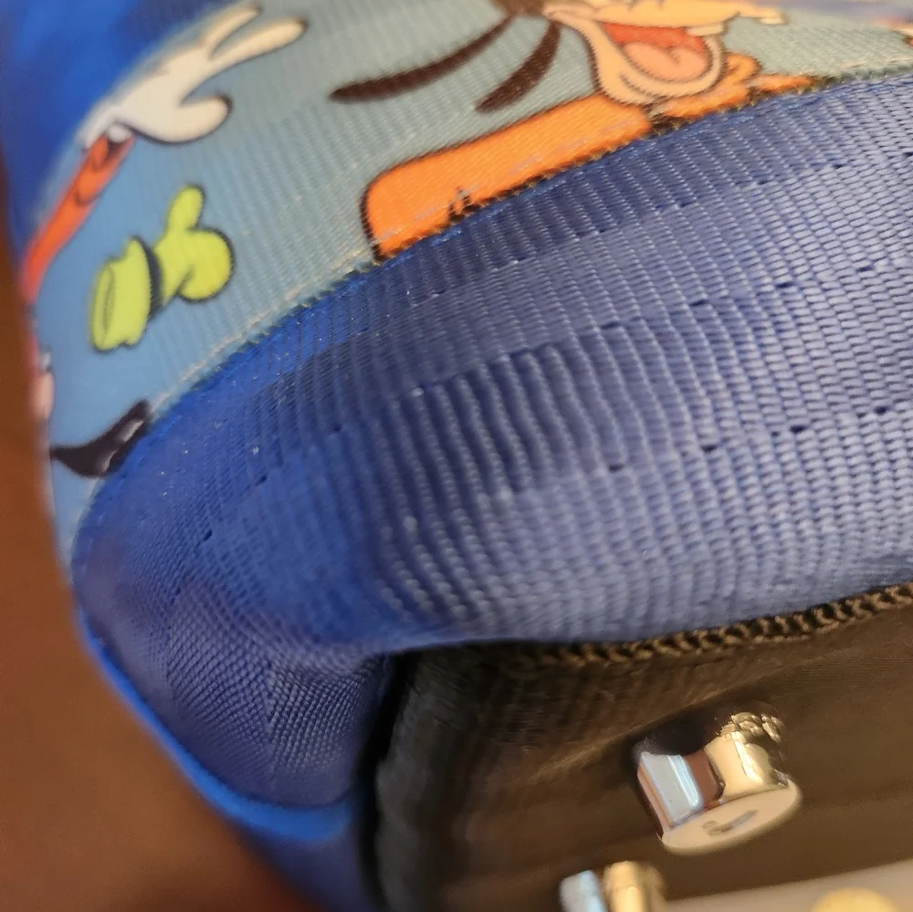 Harveys Seatbelt Streamline Goofy Tote💙PRICE FIRM